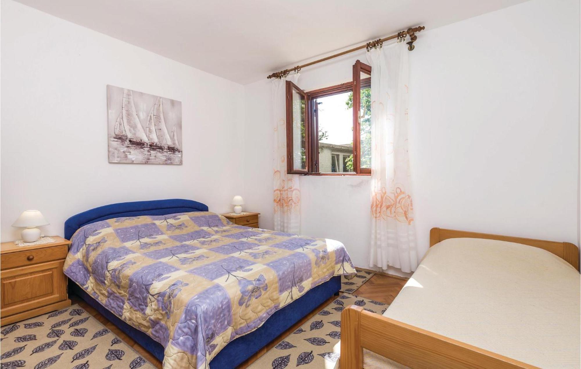 Stunning Apartment In Barbat-Rab With Wifi * Barbat na Rabu
