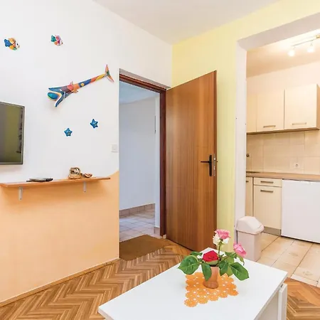 Stunning Apartment In Barbat-Rab With Wifi Barbat na Rabu Exterior photo