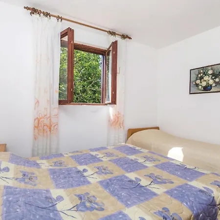 Stunning Apartment In Barbat-Rab With Wifi Barbat na Rabu Exterior photo
