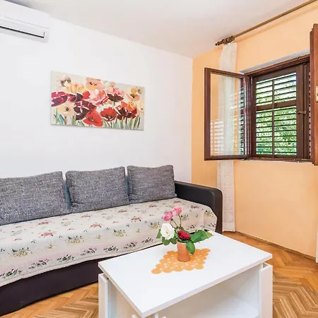 Stunning Apartment In Barbat-Rab With Wifi Barbat na Rabu Exterior photo