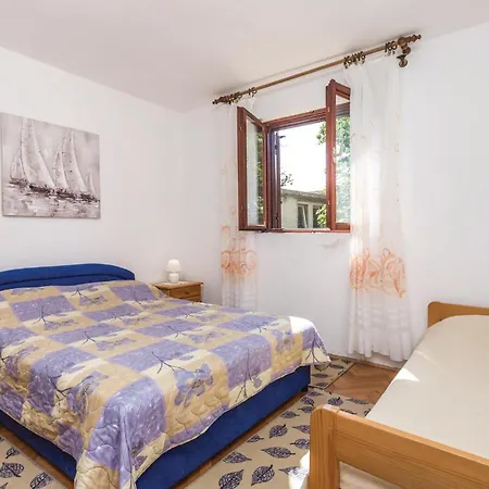 Stunning Apartment In Barbat-Rab With Wifi Barbat na Rabu Exterior photo